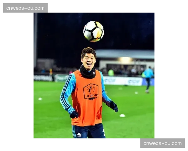 法甲：巴黎圣日耳曼4-0大胜洛里昂，姆巴佩上演帽子戏法